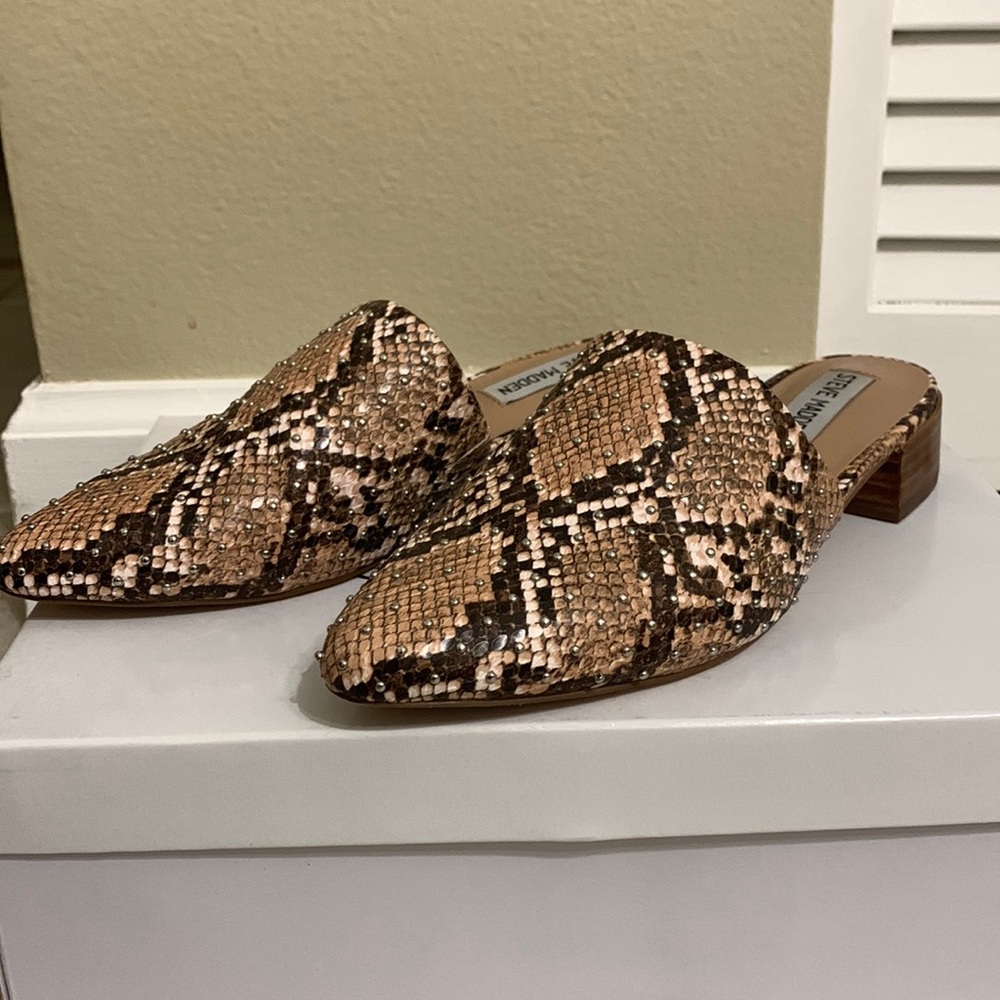 Steve Madden Snake Print Mule size 6.5